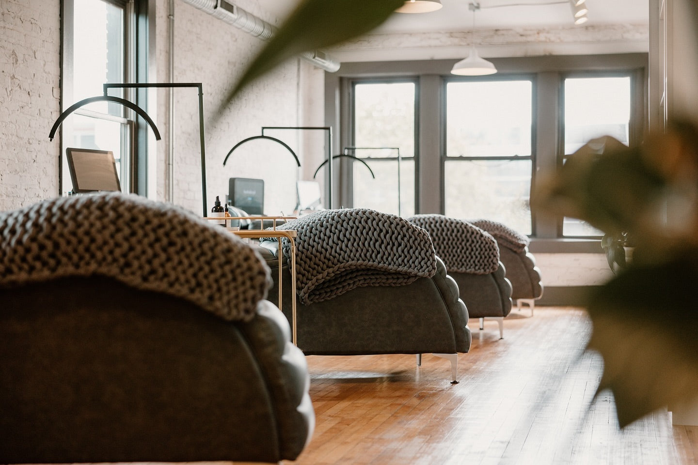 Edda Cloud — Lash Bed by Plush + Oak, #color_charcoal