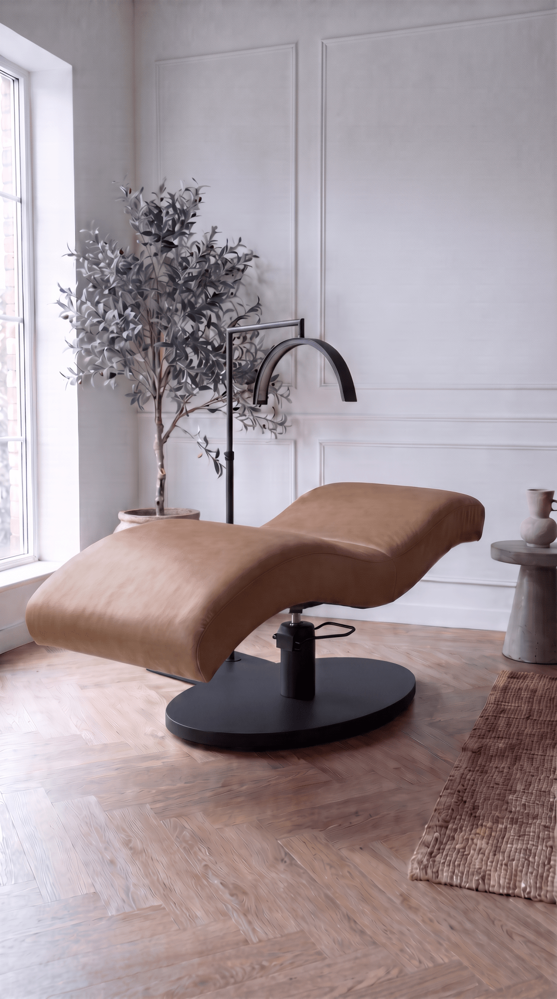 Vera Sleek 360® Curved Beauty Bed with Swivel (Matte Black)