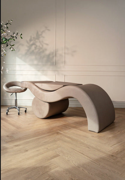 Curve Adjust Conversion Pillow - Plush + Oak (start)