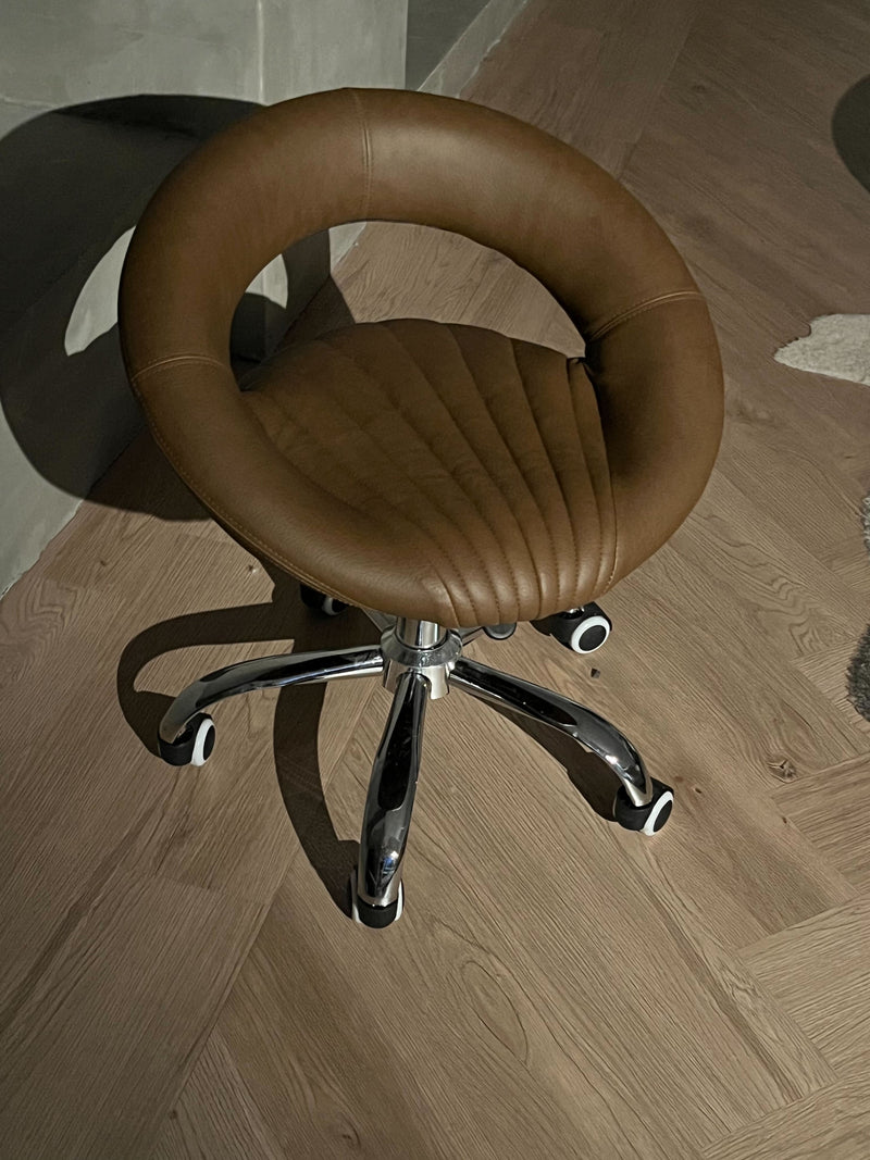The Fleur Artist Stool