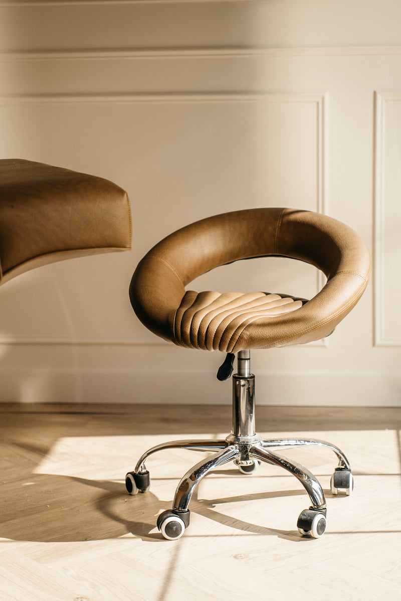 The Fleur Artist Stool