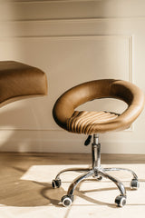 The Fleur Artist Stool