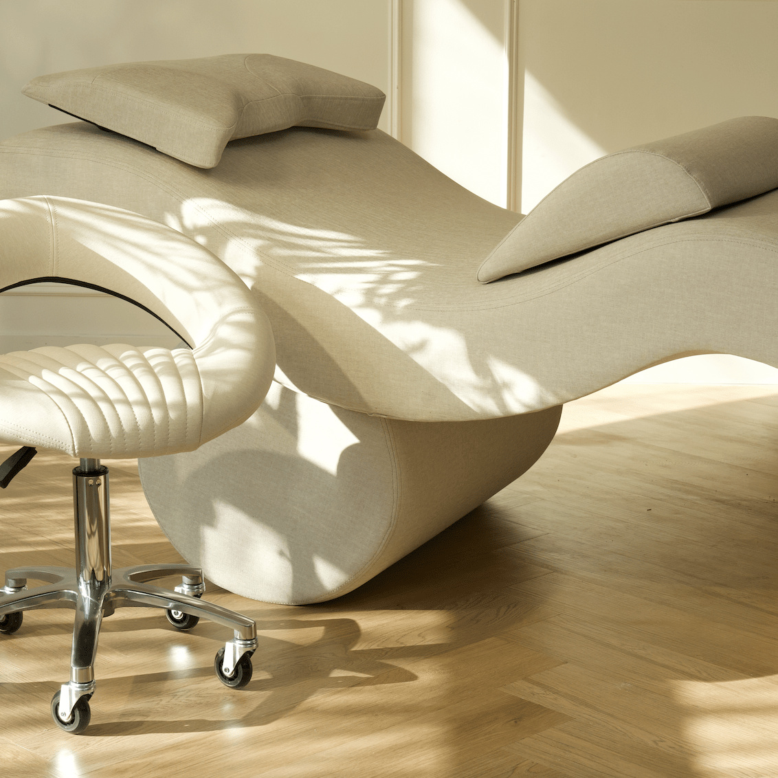 Plush Client Pillow - Plush + Oak (start)