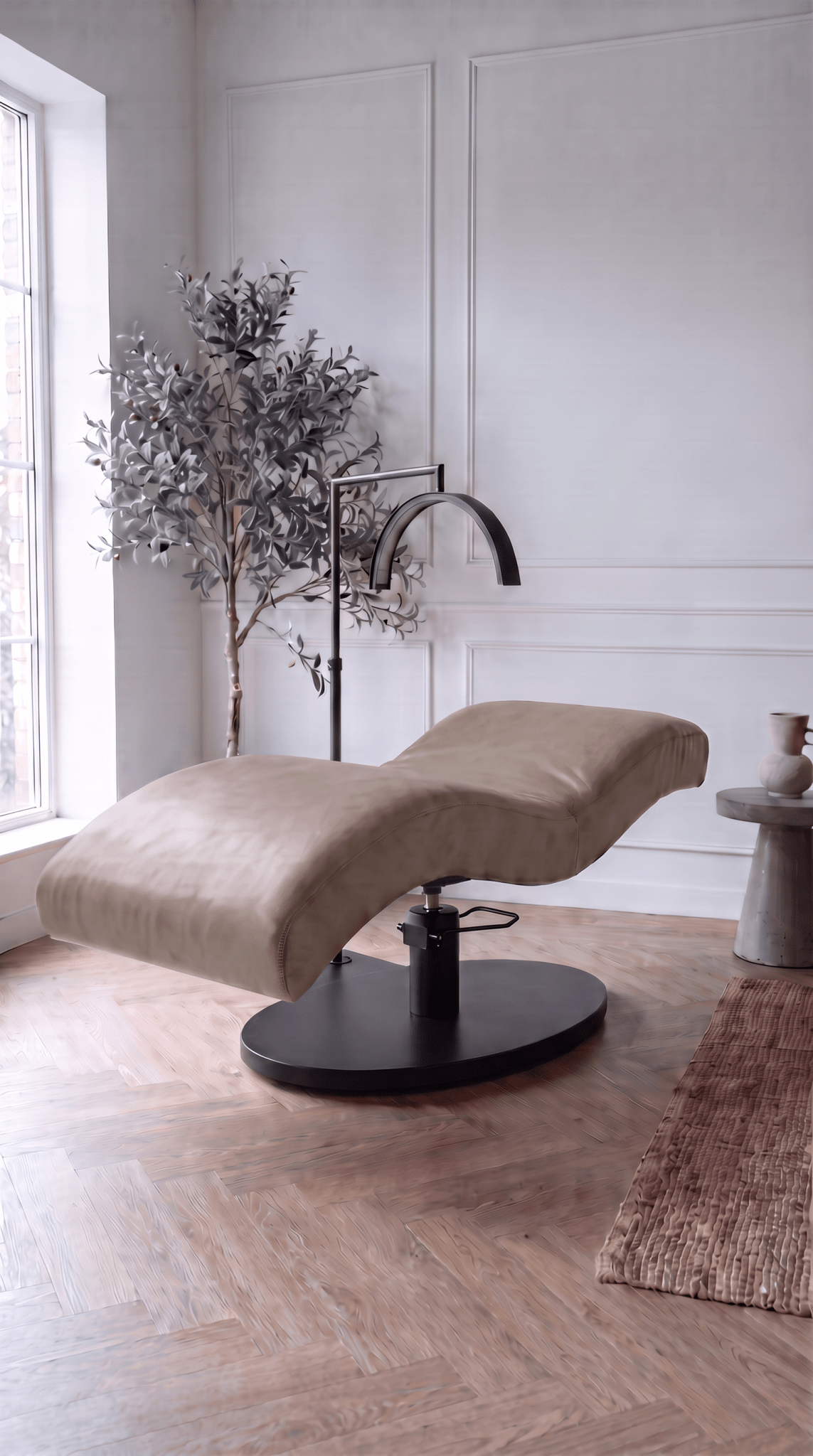 Vera Sleek 360® Curved Beauty Bed with Swivel (Matte Black)