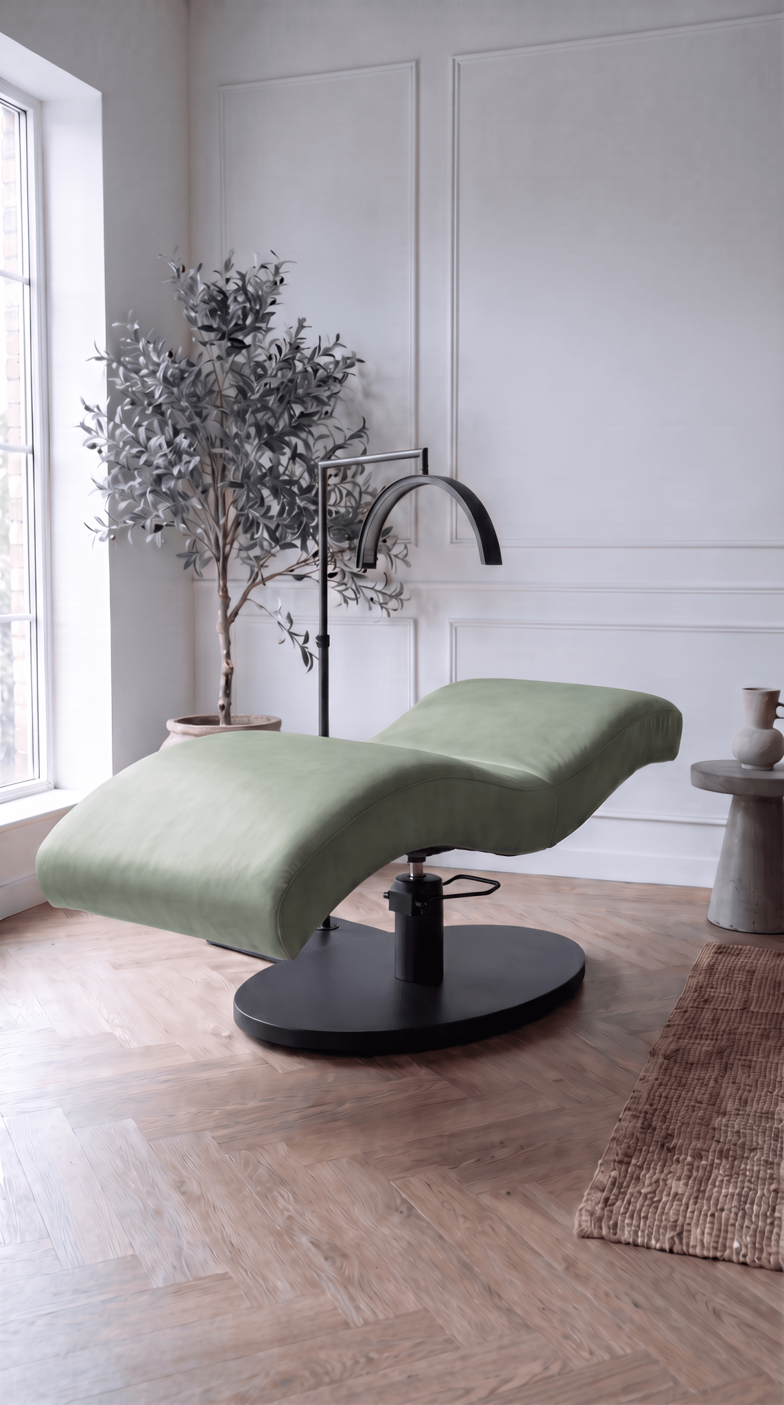 Vera Sleek 360® Curved Beauty Bed with Swivel (Matte Black)