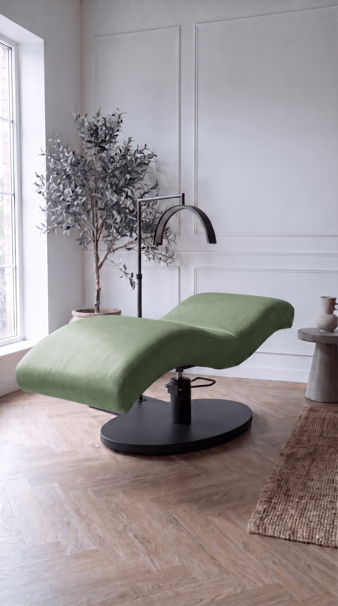 Vera Sleek 360® Curved Beauty Bed with Swivel (Matte Black)